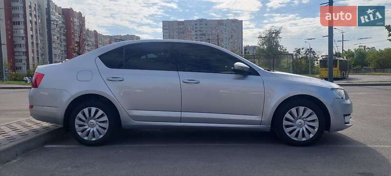 Лифтбек Skoda Octavia 2016 в Киеве