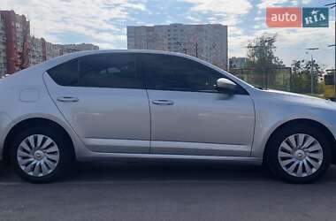 Лифтбек Skoda Octavia 2016 в 