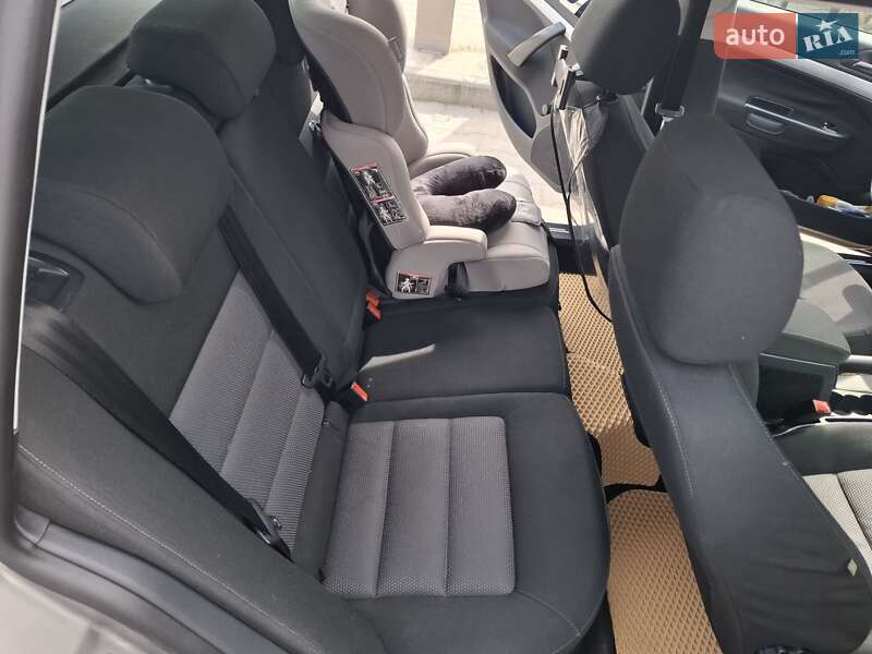 Универсал Skoda Octavia 2006 в Хмельницком