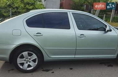 Лифтбек Skoda Octavia 2011 в 