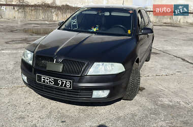 Лифтбек Skoda Octavia 2004 в Киеве