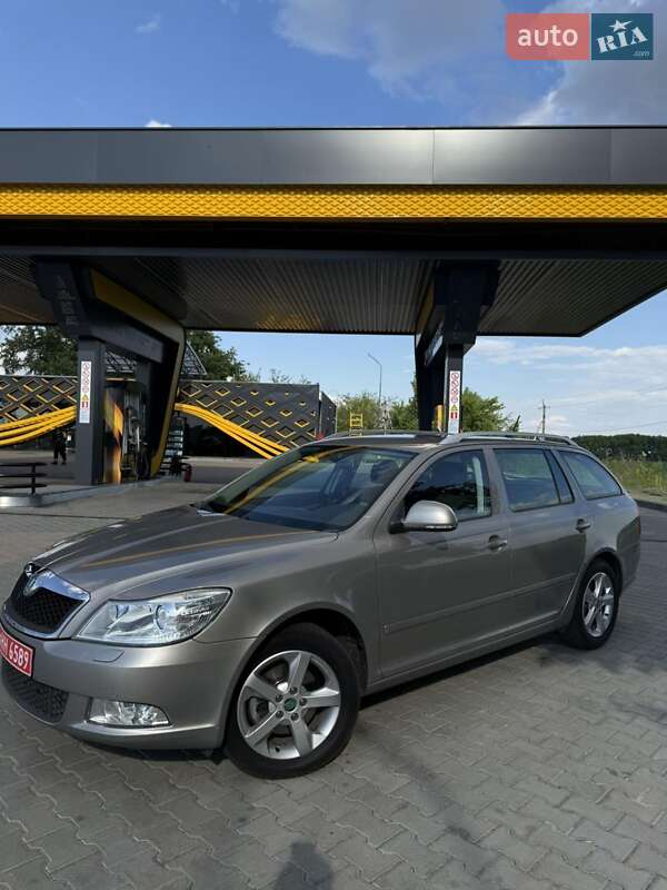 Універсал Skoda Octavia 2011 в Великій Багачці