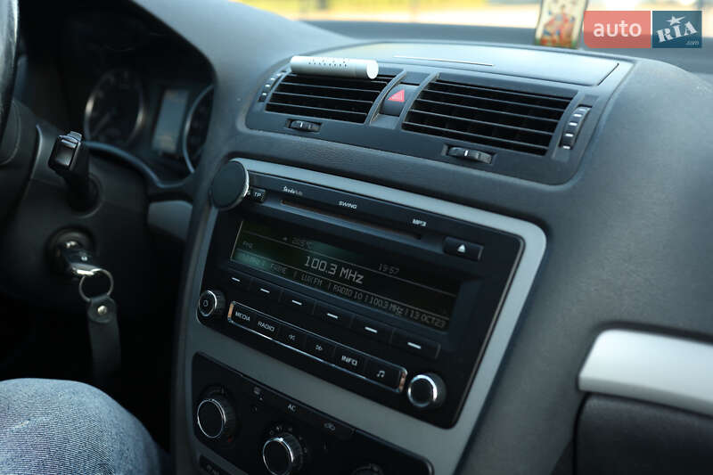 Универсал Skoda Octavia 2012 в Чемеровцах