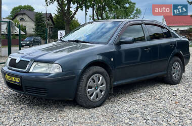 Лифтбек Skoda Octavia 2004 в 