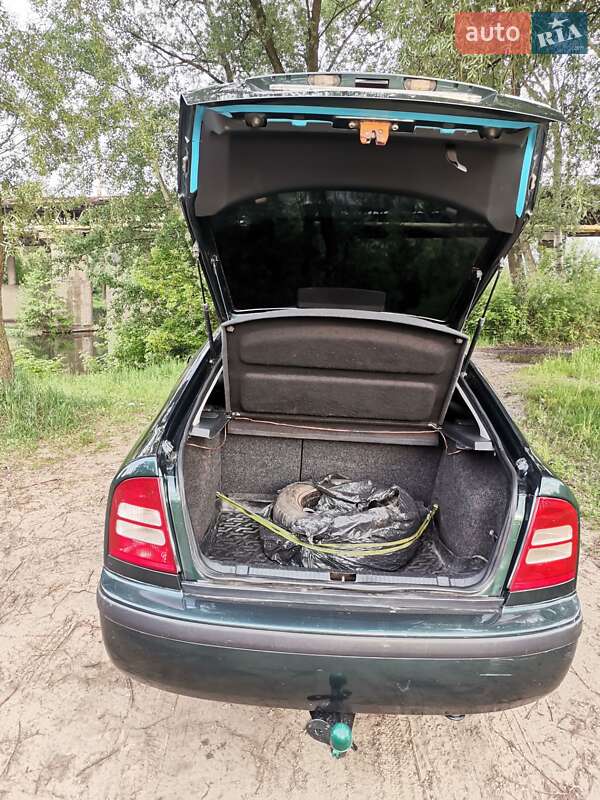 Лифтбек Skoda Octavia 2008 в Сумах