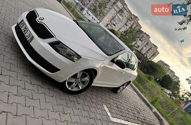 Лифтбек Skoda Octavia 2016 в 