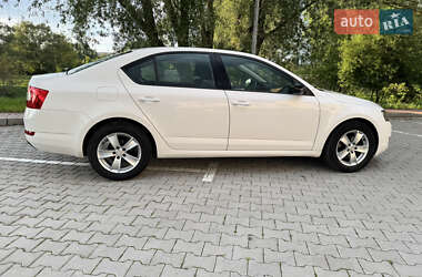 Лифтбек Skoda Octavia 2016 в 