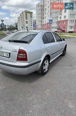 Лифтбек Skoda Octavia 2008 в 