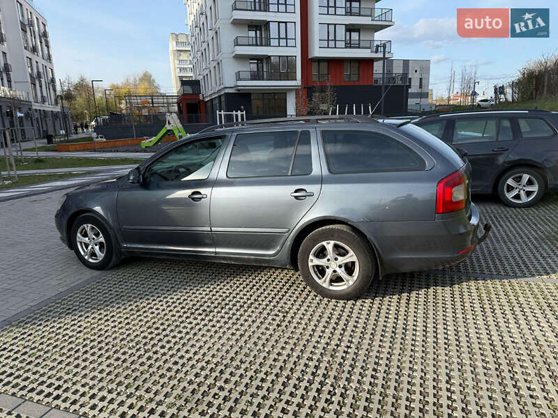 Универсал Skoda Octavia 2010 в 