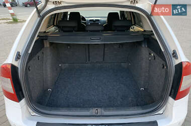 Универсал Skoda Octavia 2012 в 