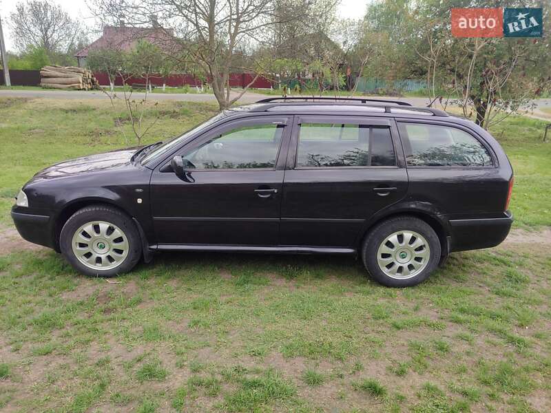 Универсал Skoda Octavia 2003 в 