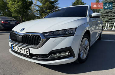 Універсал Skoda Octavia 2021 в 