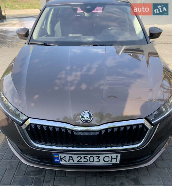 Универсал Skoda Octavia 2021 в Киеве