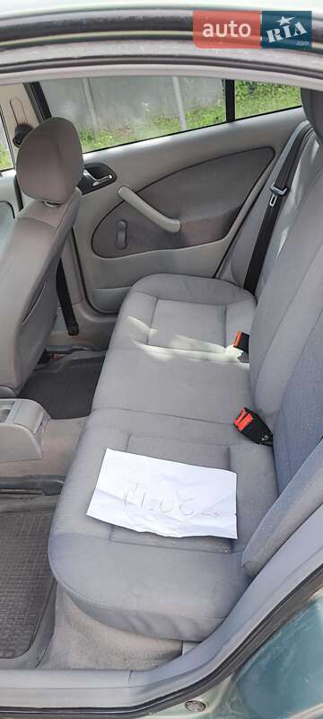Skoda Octavia 2003