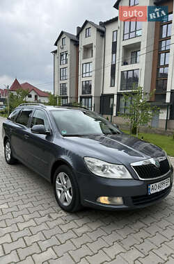 Універсал Skoda Octavia 2012 в Чернівцях