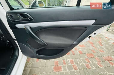 Универсал Skoda Octavia 2011 в 