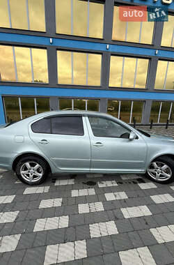 Лифтбек Skoda Octavia 2010 в 