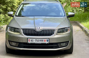 Универсал Skoda Octavia 2015 в 