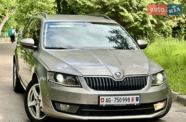 Універсал Skoda Octavia 2015 в Рівному