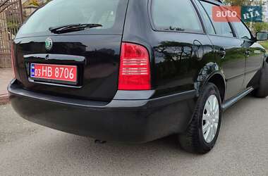 Універсал Skoda Octavia 2001 в 