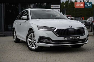 Универсал Skoda Octavia 2021 в 
