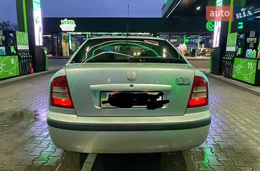 Лифтбек Skoda Octavia 2008 в 
