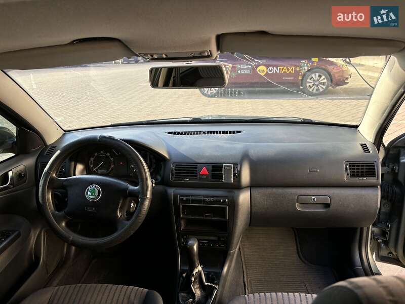 Лифтбек Skoda Octavia 2001 в Днепре
