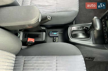 Лифтбек Skoda Octavia 2002 в 