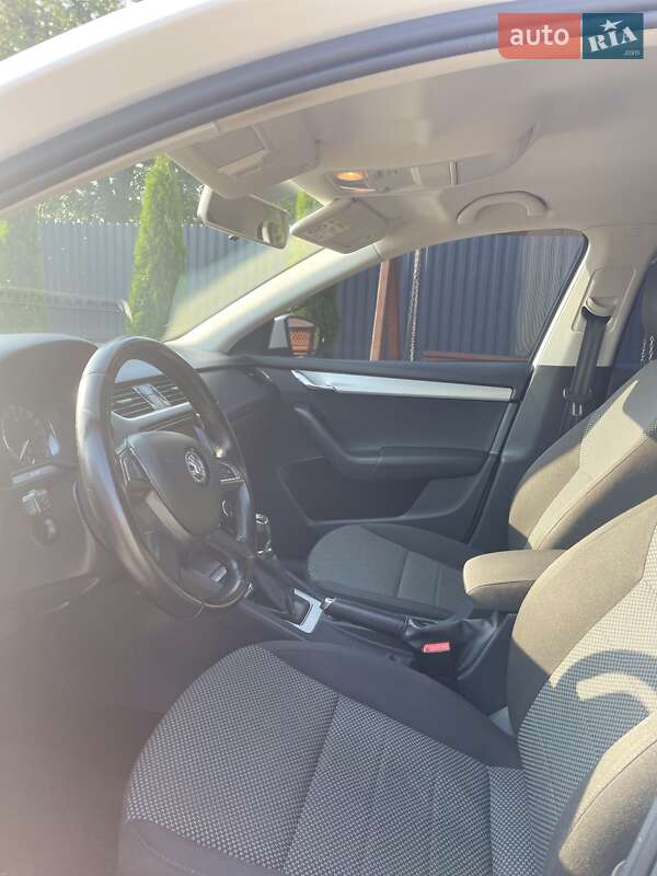 Универсал Skoda Octavia 2015 в Иршаве фото 4 Универсал Skoda Octavia 2015 в Иршаве