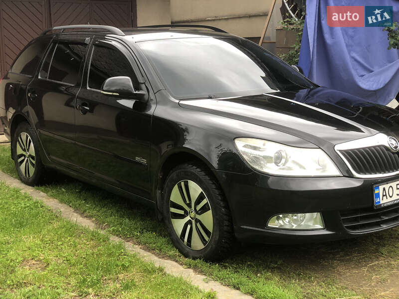Универсал Skoda Octavia 2009 в Хусте