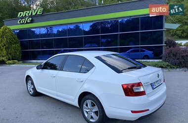 Лифтбек Skoda Octavia 2013 в 