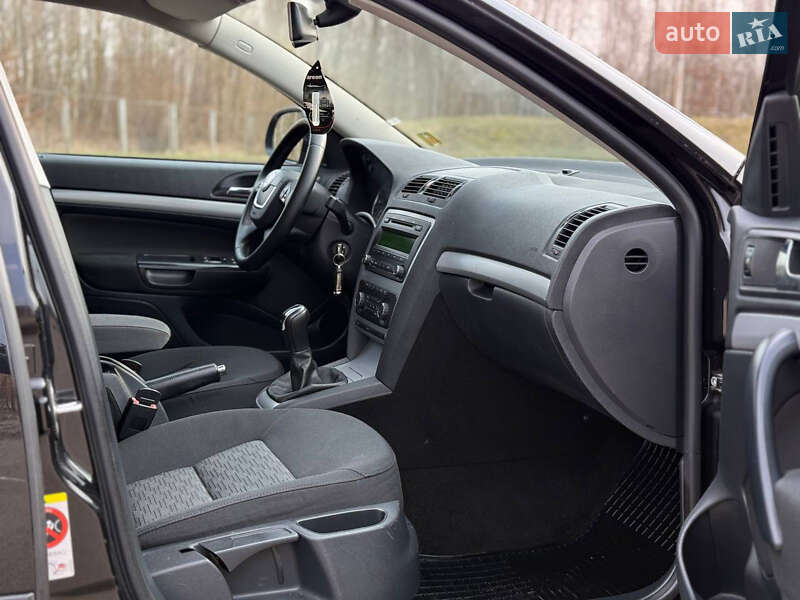 Універсал Skoda Octavia 2013 в Бердичеві