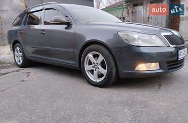 Універсал Skoda Octavia 2012 в 