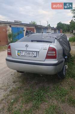 Лифтбек Skoda Octavia 2006 в Херсоне