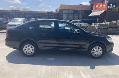 Лифтбек Skoda Octavia 2010 в 