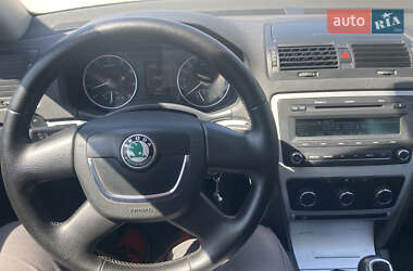 Лифтбек Skoda Octavia 2010 в 