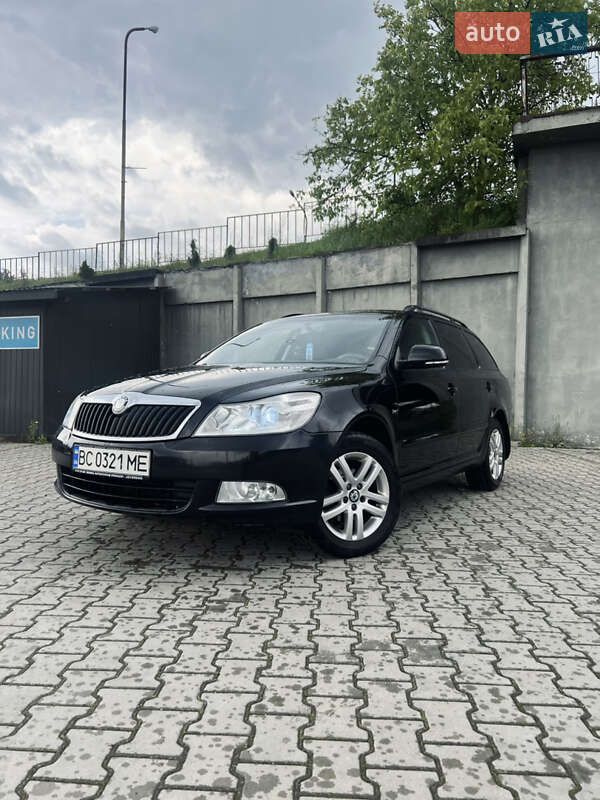 Універсал Skoda Octavia 2010 в Дрогобичі