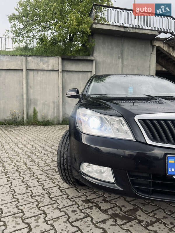 Універсал Skoda Octavia 2010 в Дрогобичі