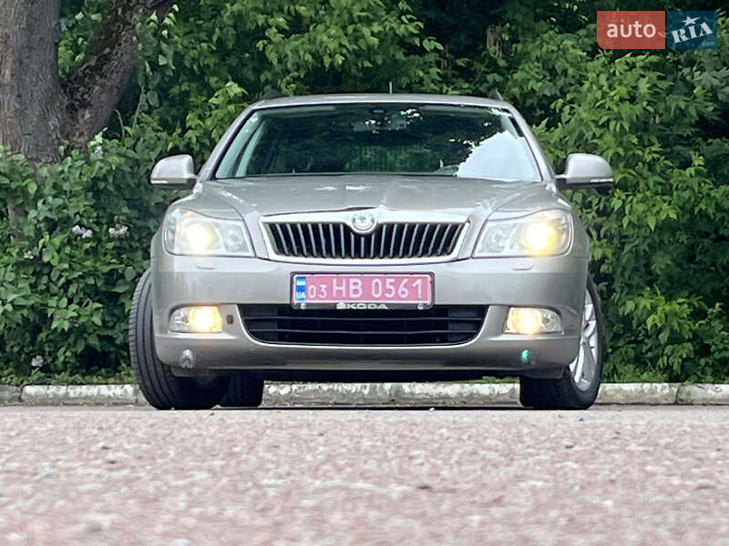 Універсал Skoda Octavia 2012 в Радивиліві