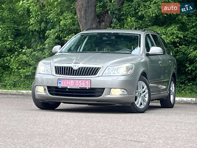 Універсал Skoda Octavia 2012 в Радивиліві