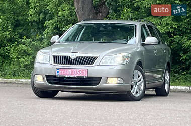 Універсал Skoda Octavia 2012 в 