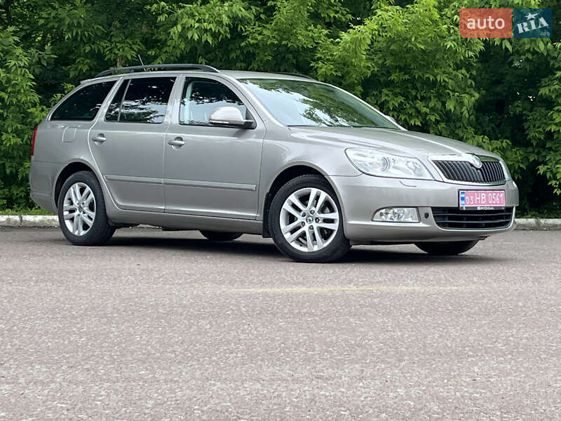 Універсал Skoda Octavia 2012 в Радивиліві