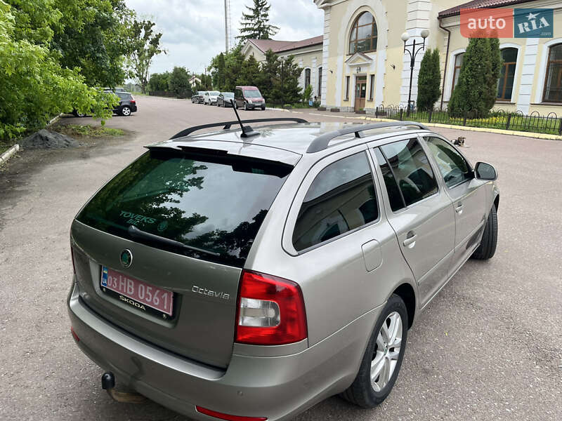 Універсал Skoda Octavia 2012 в Радивиліві