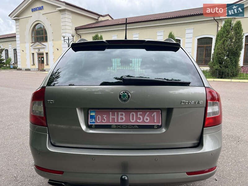 Універсал Skoda Octavia 2012 в Радивиліві