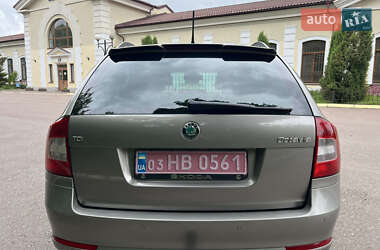 Універсал Skoda Octavia 2012 в 