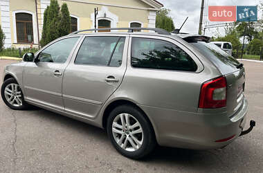 Універсал Skoda Octavia 2012 в 
