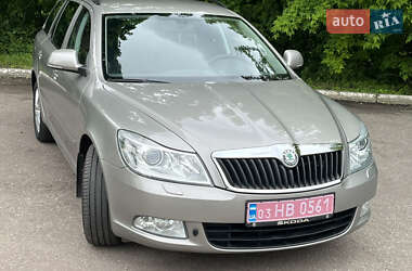 Універсал Skoda Octavia 2012 в 