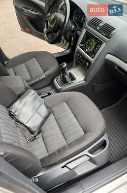 Універсал Skoda Octavia 2012 в 