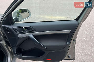 Універсал Skoda Octavia 2012 в 
