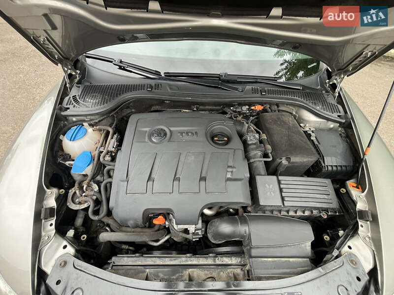 Універсал Skoda Octavia 2012 в Радивиліві